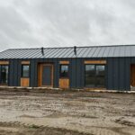 Одноэтажный дом в стиле «Барнхаус» 118 м² (фото готового дома)